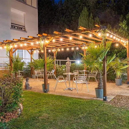 Sure By Western Jerome - Le Havre