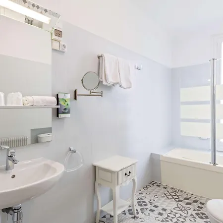 Hotel Sure By Western Jerome - Le Havre Port-Jerome-sur-Seine